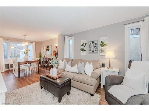 86 Brembel Street, Kitchener, ON - Indoor Photo Showing Living Room