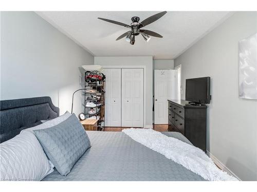 59 Oldewood Crescent, St. Thomas, ON - Indoor Photo Showing Bedroom