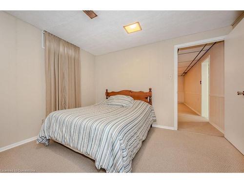 674 Highpoint Avenue, Waterloo, ON - Indoor Photo Showing Bedroom