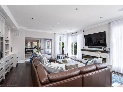 80 Starr Crescent, Cambridge, ON - Indoor Photo Showing Living Room