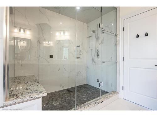 80 Starr Crescent, Cambridge, ON - Indoor Photo Showing Bathroom