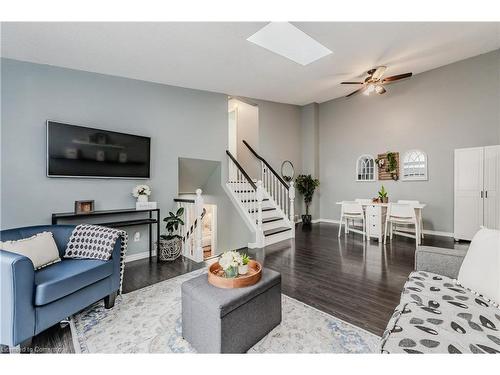 82 Hostetler Road, New Hamburg, ON - Indoor Photo Showing Living Room