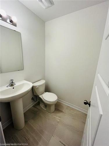 13 Roseberry Lane, Kitchener, ON - Indoor Photo Showing Bathroom