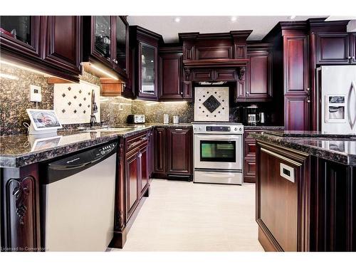 40 Mill Creek Road, Cambridge, ON - Indoor Photo Showing Kitchen