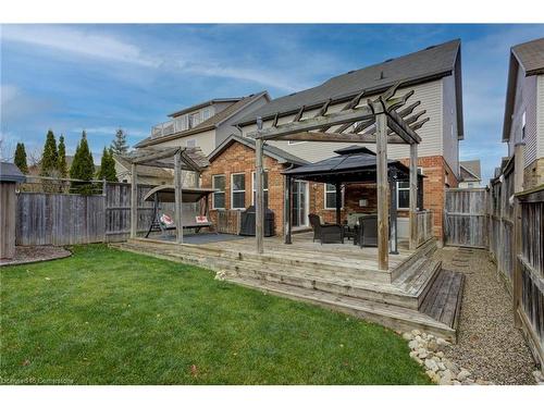 749 Keats Way, Waterloo, ON - Outdoor