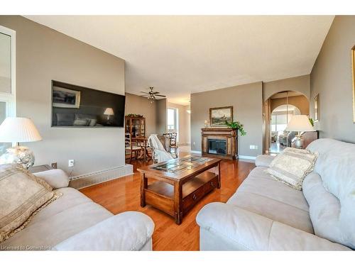 905-19 Woodlawn Road E, Guelph, ON - Indoor Photo Showing Living Room With Fireplace