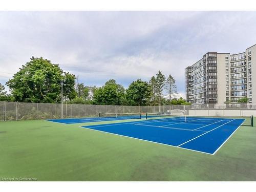 905-19 Woodlawn Road E, Guelph, ON - Outdoor With Backyard