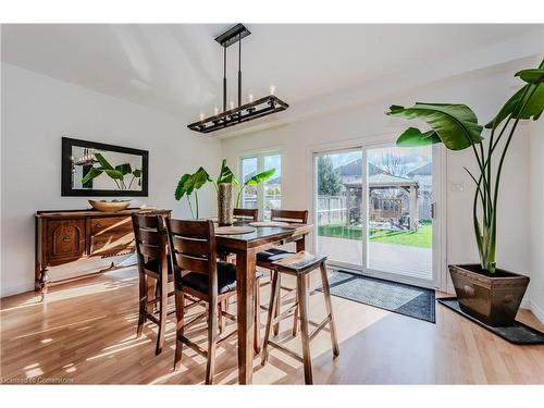 23 Treeview Drive, St. Jacobs, ON - Indoor Photo Showing Dining Room