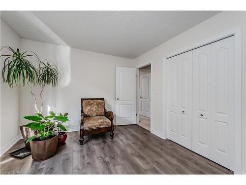 23 Treeview Drive, St. Jacobs, ON - Indoor Photo Showing Other Room