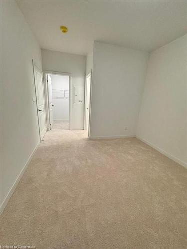 16-4035 Hickory Drive, Mississauga, ON - Indoor Photo Showing Other Room