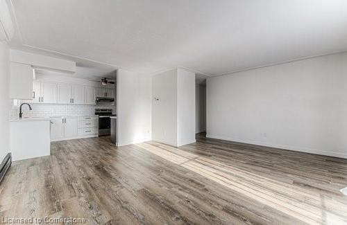 1236 Weber Street E, Kitchener, ON - Indoor Photo Showing Kitchen