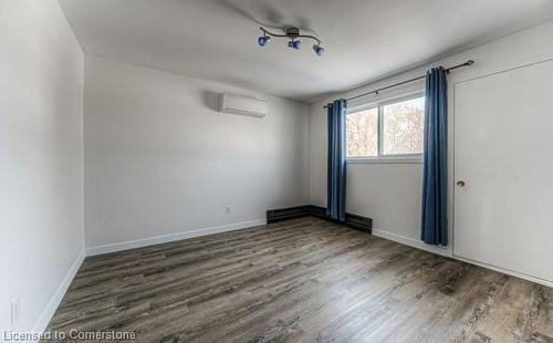 1236 Weber Street E, Kitchener, ON - Indoor Photo Showing Other Room