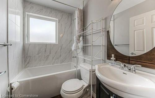 1236 Weber Street E, Kitchener, ON - Indoor Photo Showing Bathroom