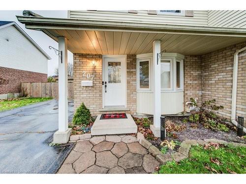 207 Northview Heights Drive, Cambridge, ON - Outdoor