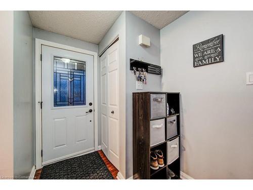 207 Northview Heights Drive, Cambridge, ON - Indoor Photo Showing Other Room