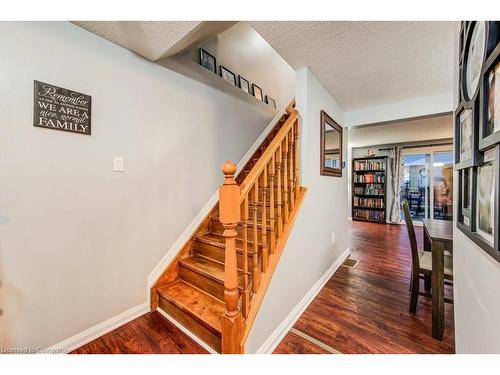 207 Northview Heights Drive, Cambridge, ON - Indoor Photo Showing Other Room