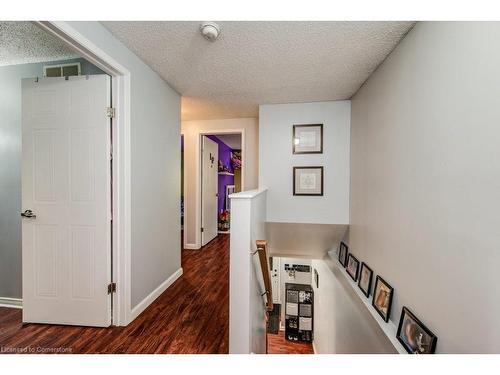 207 Northview Heights Drive, Cambridge, ON - Indoor Photo Showing Other Room