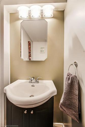 207 Northview Heights Drive, Cambridge, ON - Indoor Photo Showing Bathroom