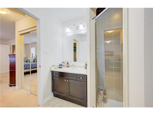 500 Carbert Crescent, Milton, ON - Indoor Photo Showing Bathroom