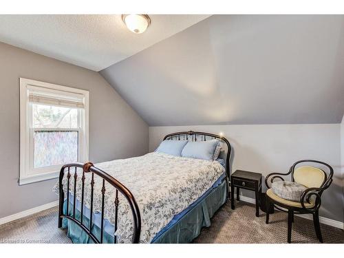 29 Onward Avenue, Kitchener, ON - Indoor Photo Showing Bedroom