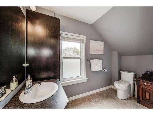 29 Onward Avenue, Kitchener, ON - Indoor Photo Showing Bathroom