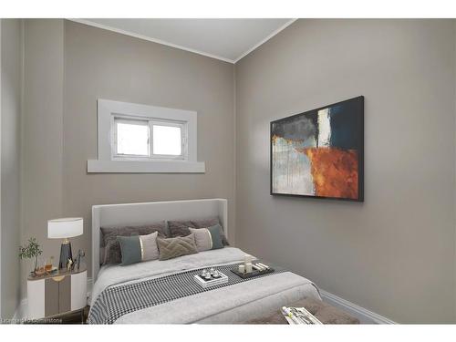 85 Park Avenue, Cambridge, ON - Indoor Photo Showing Bedroom