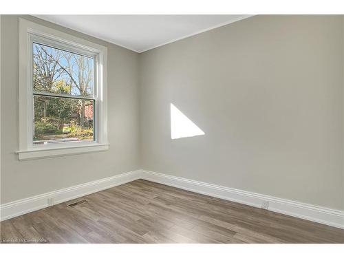 85 Park Avenue, Cambridge, ON - Indoor Photo Showing Other Room