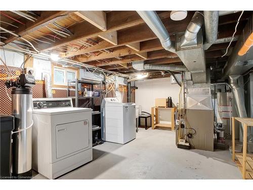 85 Park Avenue, Cambridge, ON - Indoor Photo Showing Laundry Room