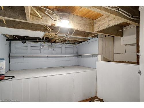 85 Park Avenue, Cambridge, ON - Indoor Photo Showing Laundry Room