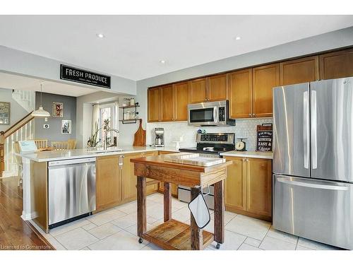 45 Nancroft Crescent, Cambridge, ON - Indoor Photo Showing Kitchen