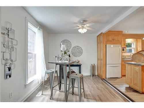 54 Elgin Street N, Cambridge, ON - Indoor Photo Showing Kitchen