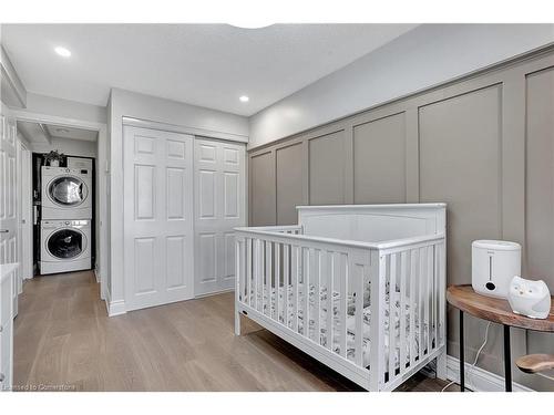 206-271 Eiwo Court, Waterloo, ON - Indoor Photo Showing Bedroom