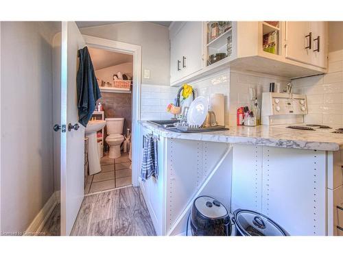 336 Weber Street W, Kitchener, ON - Indoor Photo Showing Kitchen