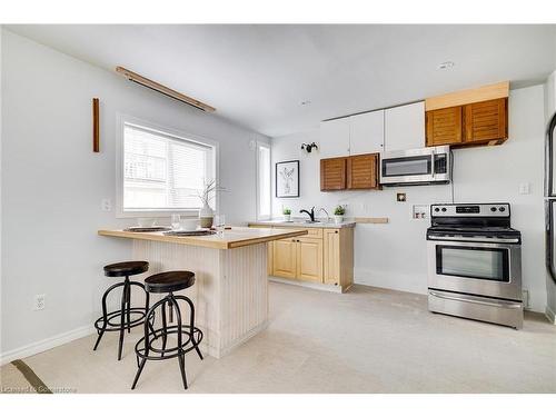 16 Dunbar Road N, Waterloo, ON - Indoor Photo Showing Kitchen