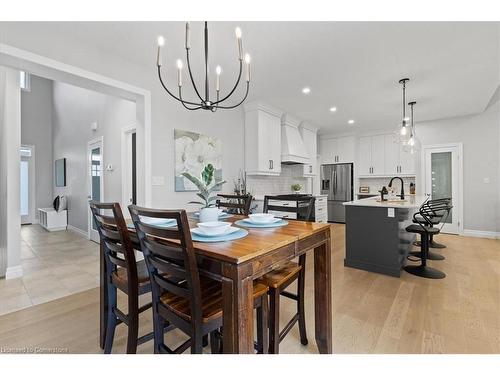 113 Livingston Drive, Tillsonburg, ON - Indoor Photo Showing Dining Room