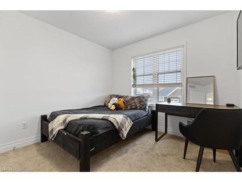 113 Livingston Drive, Tillsonburg, ON - Indoor Photo Showing Bedroom