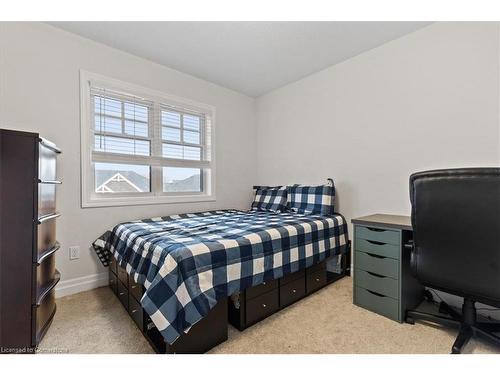 113 Livingston Drive, Tillsonburg, ON - Indoor Photo Showing Bedroom