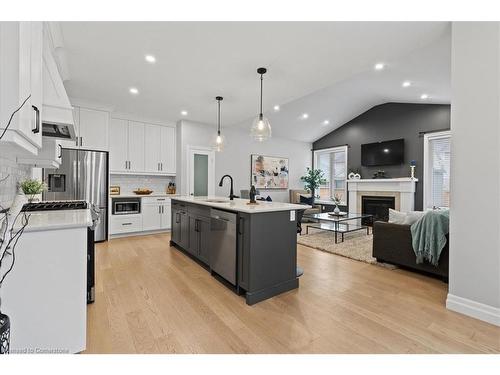 113 Livingston Drive, Tillsonburg, ON - Indoor Photo Showing Kitchen With Fireplace With Upgraded Kitchen