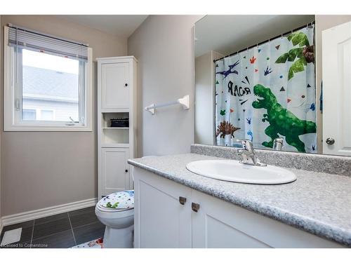 132 Courtney Street, Fergus, ON - Indoor Photo Showing Bathroom