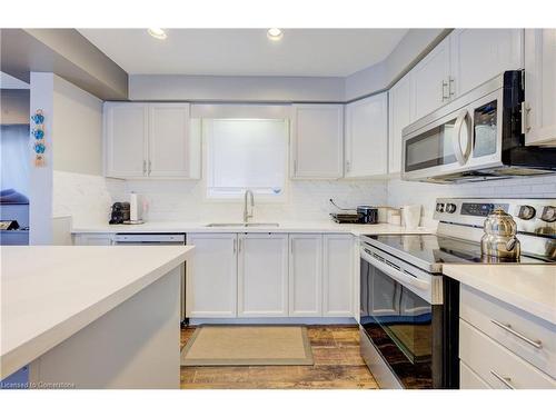 226 Wilderness Drive, Kitchener, ON - Indoor Photo Showing Kitchen With Stainless Steel Kitchen