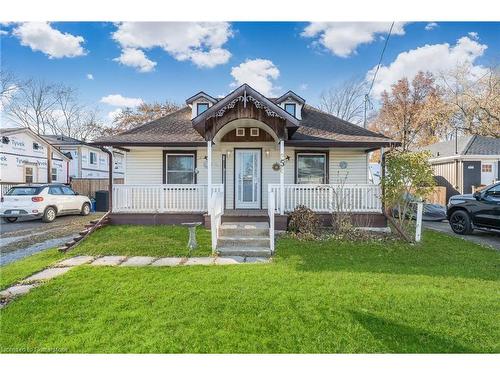 858 Wright Street, Welland, ON - Outdoor With Deck Patio Veranda With Facade