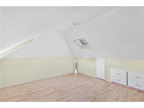 858 Wright Street, Welland, ON - Indoor Photo Showing Other Room