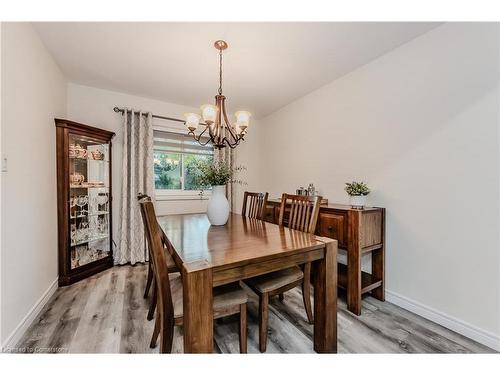 76 Charlotte Crescent, Kitchener, ON - Indoor Photo Showing Dining Room