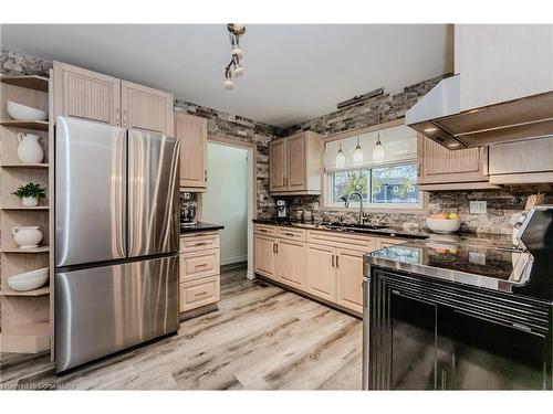 76 Charlotte Crescent, Kitchener, ON - Indoor Photo Showing Kitchen With Stainless Steel Kitchen