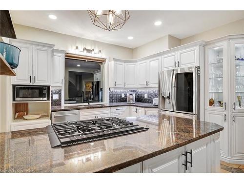 1059 Colborne Street East Street E, Brantford, ON - Indoor Photo Showing Kitchen