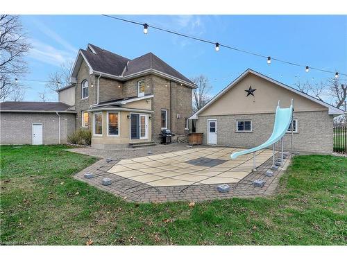 1059 Colborne Street East Street E, Brantford, ON - Outdoor