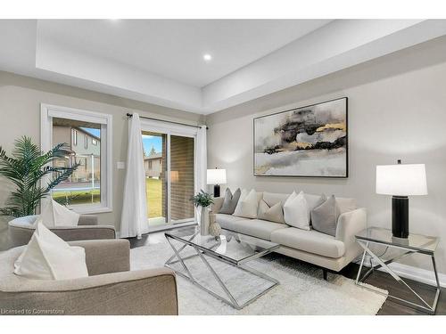 203 Church Street N, Mount Forest, ON - Indoor Photo Showing Living Room