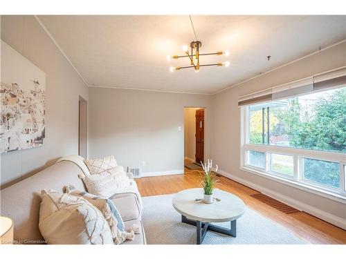 36 Boniface Avenue, Etobicoke, ON - Indoor Photo Showing Living Room