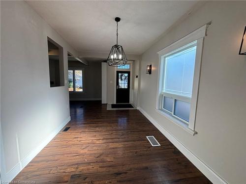 153 Elgin Street, London, ON - Indoor Photo Showing Other Room