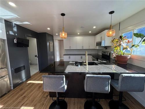 153 Elgin Street, London, ON - Indoor Photo Showing Kitchen With Double Sink With Upgraded Kitchen